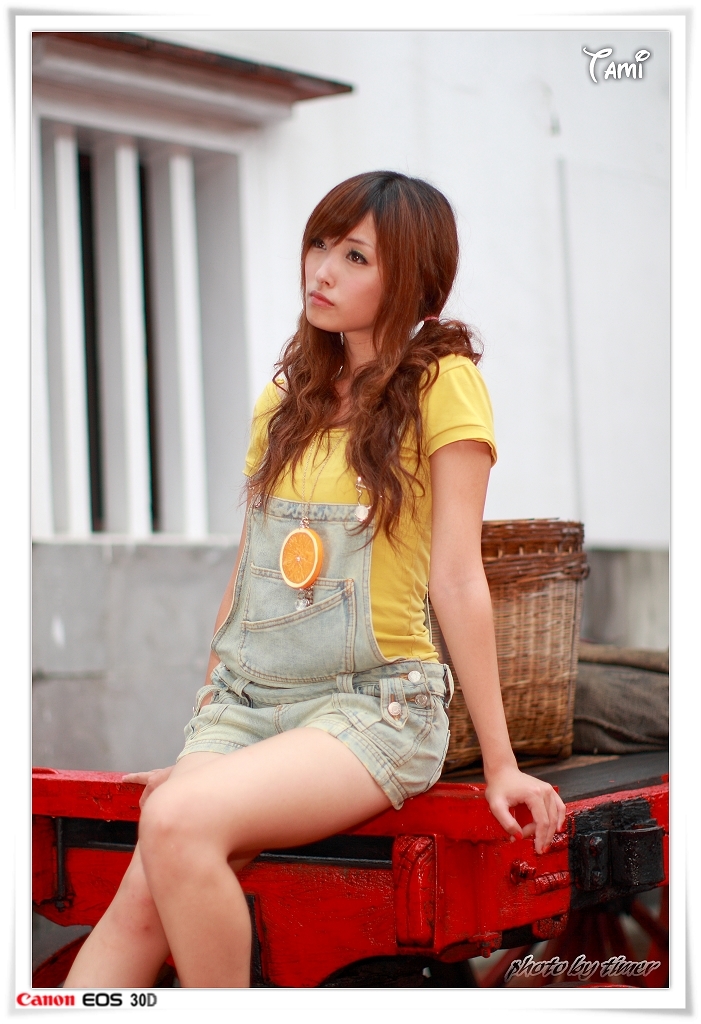 台湾清纯美女-Tami-兒童育樂中心外拍